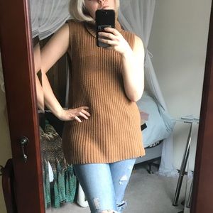 Brown turtleneck - size M